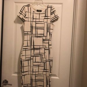 Black and white bodycon dress (size M)
